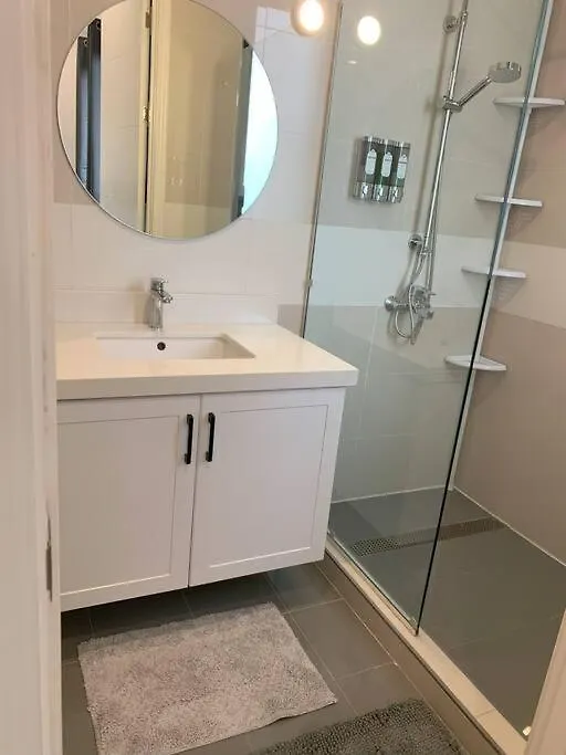 Taryn Suite 2Br Apt In Kingston