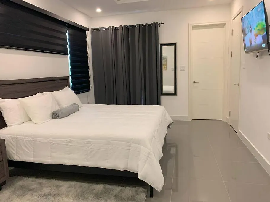 Taryn Suite 2Br Apt In Kingston 0*,