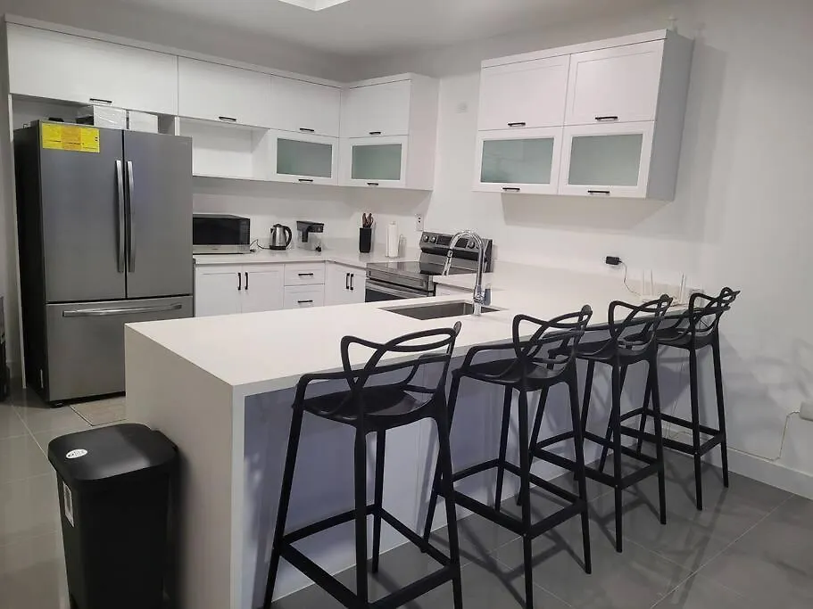 Appartamento Taryn Suite 2Br Apt In Kingston Giamaica