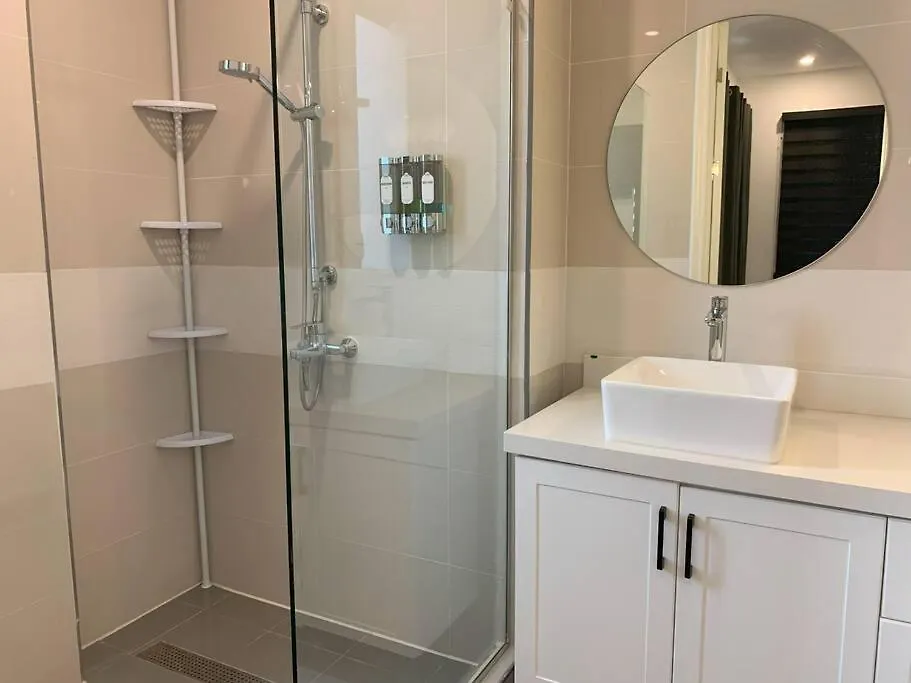 Taryn Suite 2Br Apt In Kingston 0*,