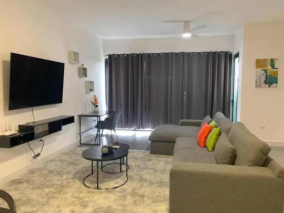 Appartamento Taryn Suite 2Br Apt In Kingston
